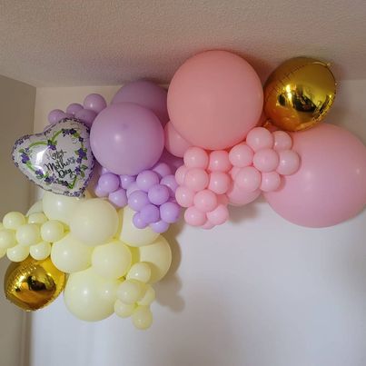 mothers day balloon garland 